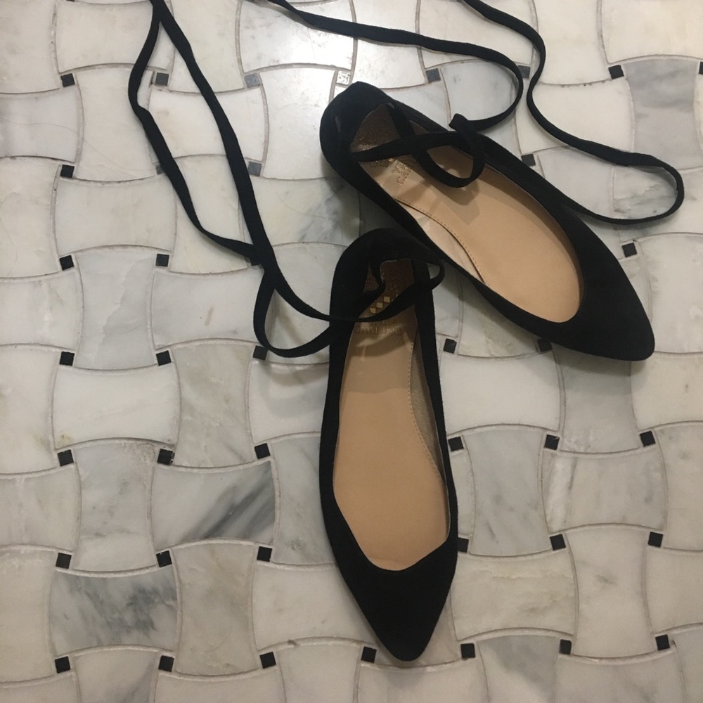 Vince Camuto Black ballerina flats